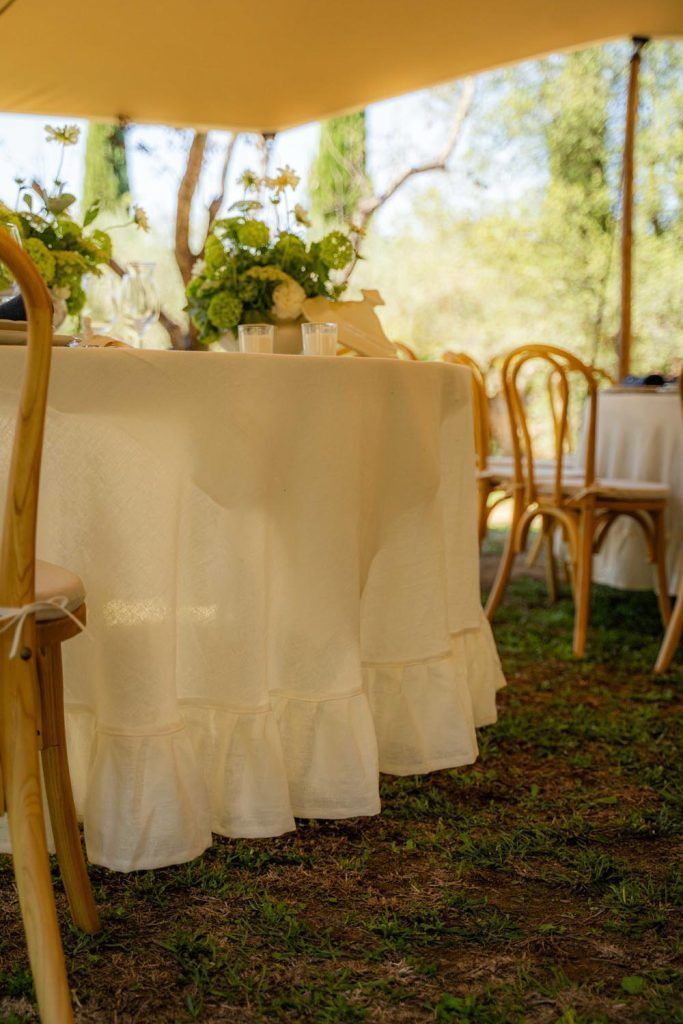Flors i decoració de taula per al casament. Foto: Oliva Fotògraf.